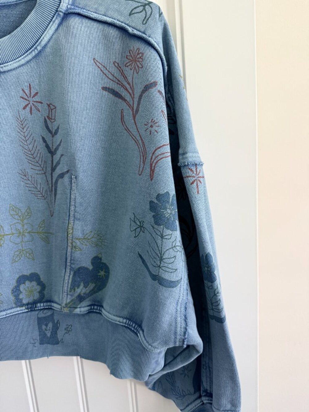 Brand New Free People Gaia Sweatshirt - Size XS - NWT - Picture 8 of 10